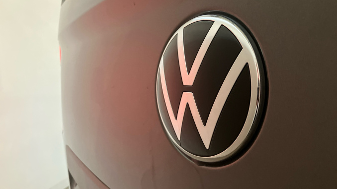 Volkswagen Transporter T32 Swb Diesel 2.0 TDI 170 Commerce Pro S Van Auto [5 Plus] - Image 24